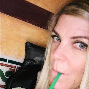 Meet your Posher, Cathy